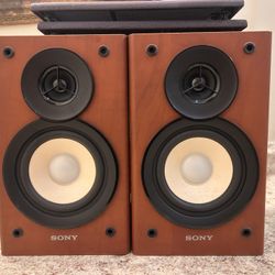 Pair Of Sony Hi Fi Bookshelf Speakers 