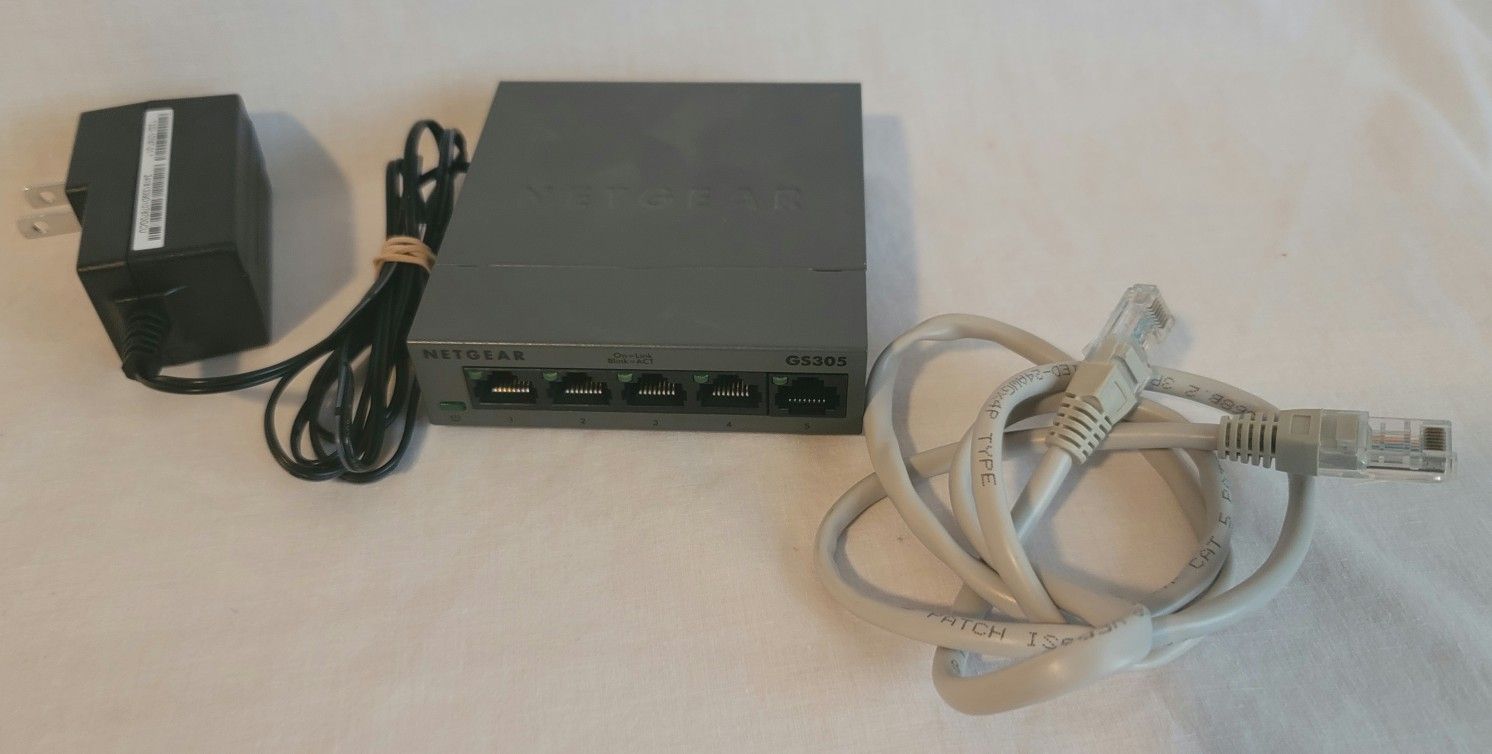 Netgear 5 Port Gigabit Ethernet Switch GS305