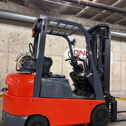 TOYOTA M7 forklift for sale EXCELLENT condition 