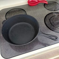 Vintage Lodge Cast Iron Skillet #8