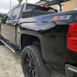 Chevy Silverado 2014 , 1500 , Z71 4x4 ,engine 5.3  Precio $1