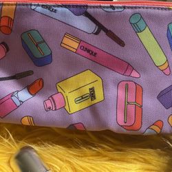 New without tad make up bag with accessories