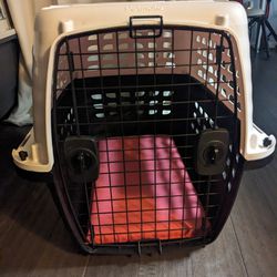 Dog Crate/Kennel, Pad  and Slip Leash