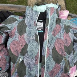 Snow Gear/ Clothes Clothes Roxy Volcom Yth