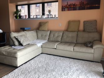 Good condition sofa with sleeper