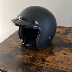 Large motorcycle helmet