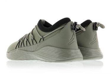 AIR JORDAN FORMULA 23 TOGGLE 908859 051 DARK STUCCO BLACK GREEN SIZE9 for Sale in Pomona CA OfferUp