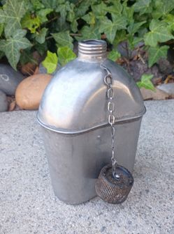 WWII Canteen Great Condition Seals Tight