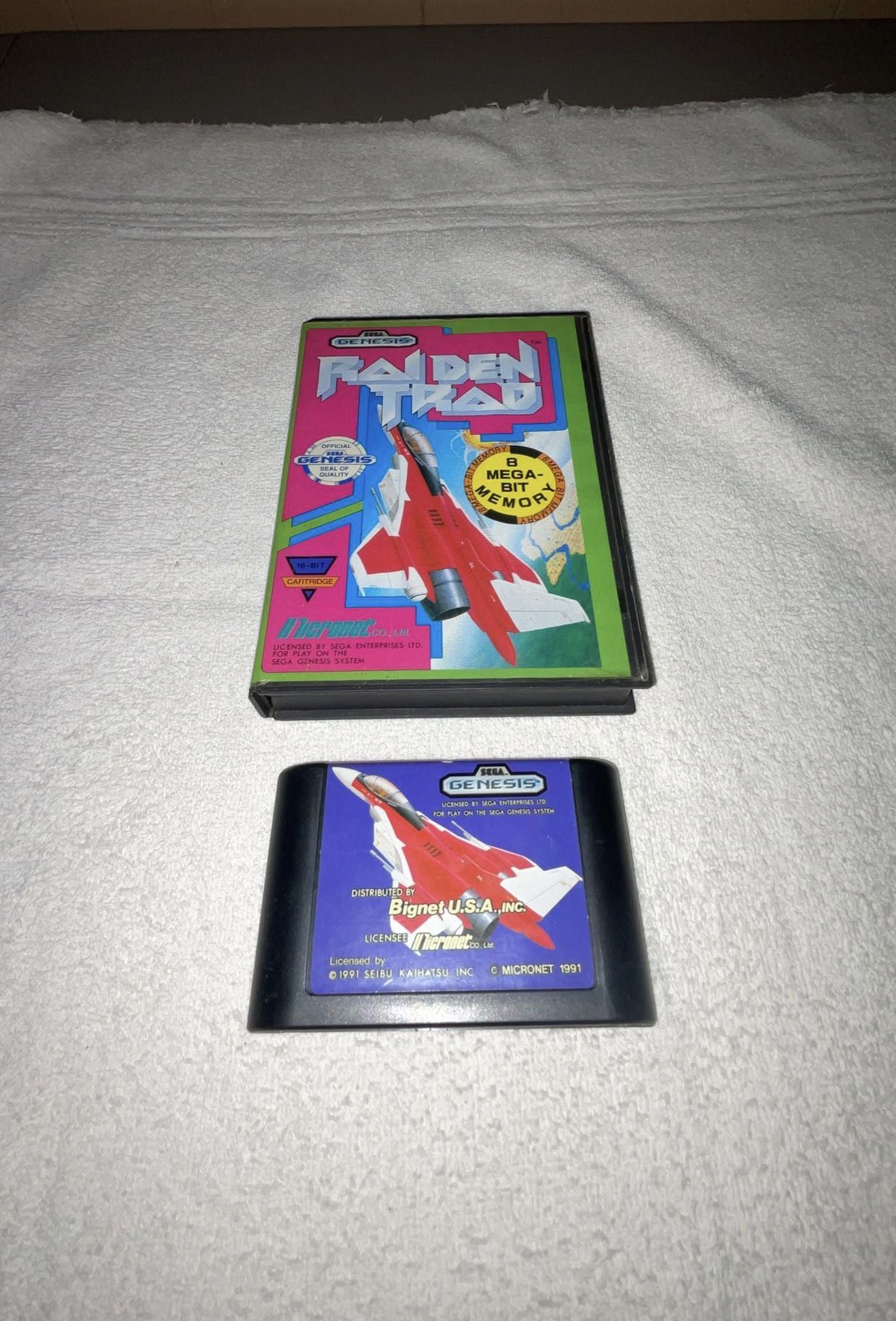 Raiden Trad (Sega Genesis 1991) - Tested/Working - Hang Tab Box - No Manual
