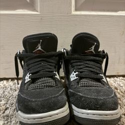 Jordan 4s