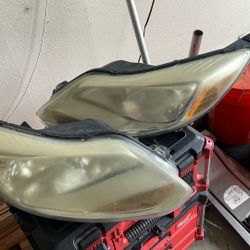 12-14 Focus Headlights 