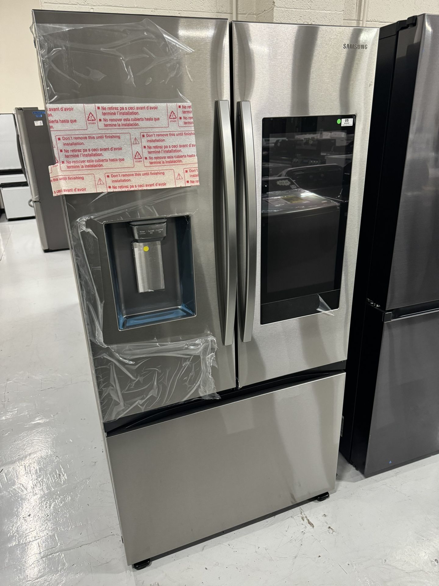 NEW Samsung XXL Stainless French Door Fridge w/Smart Hub & Dual Ice Makers