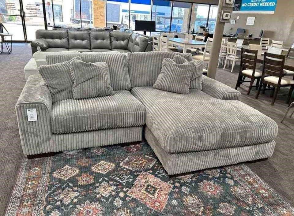 New ⭕$10 Down Payment Finance 🤗Lindyn Gray 2 Piece Sectional Sofa Chaise