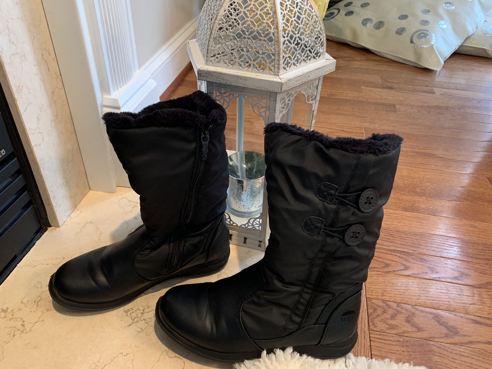 Totes black women’s waterproof snow boot