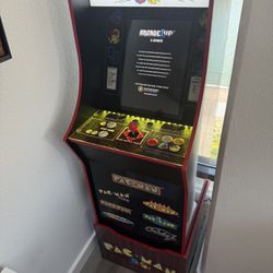 Pac-Man Arcade Machine