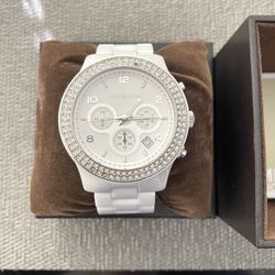 🌟 Michael Kors- White w/ Crystals 