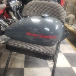 1976  Harley Davidson Superglide Tank