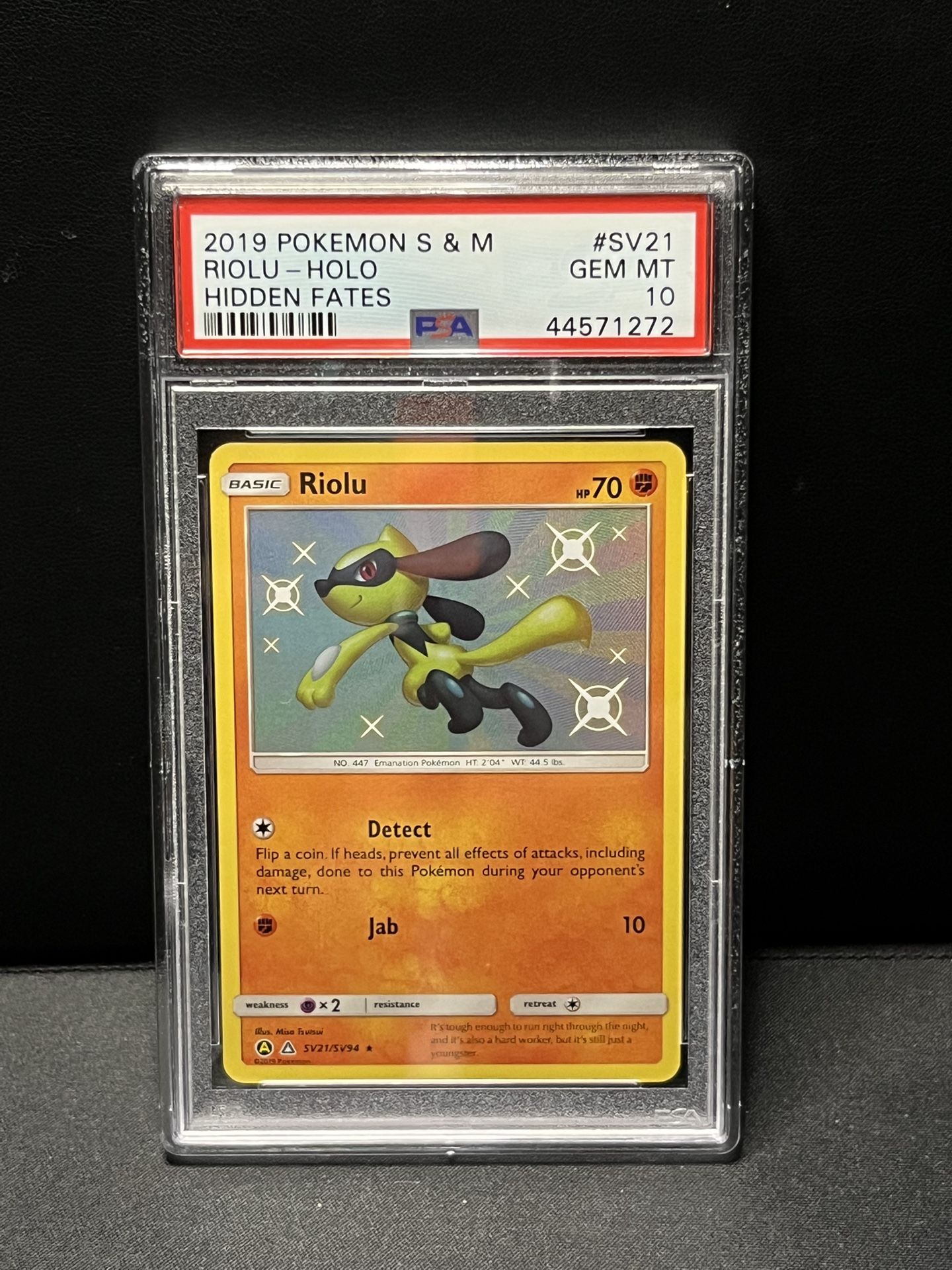 2019 Pokemon Sun & Moon Hidden Fates Sv21 Riolu-holo PSA 10 $60 CASH