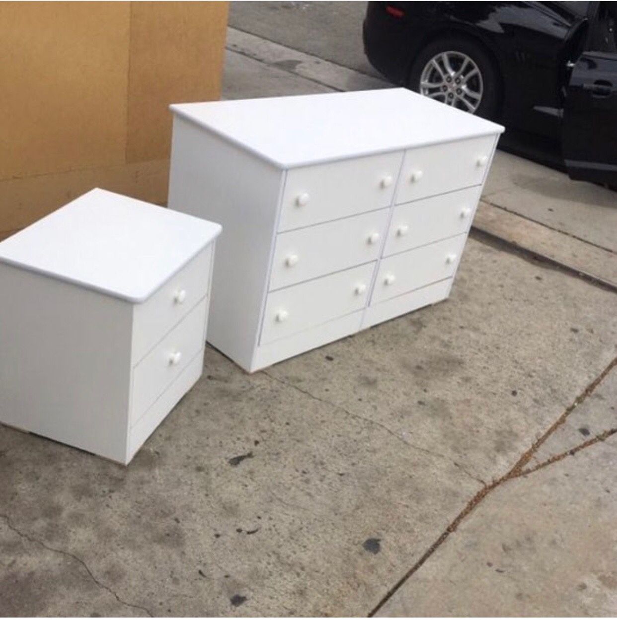 White 6 drawer dresser with nightstand $200