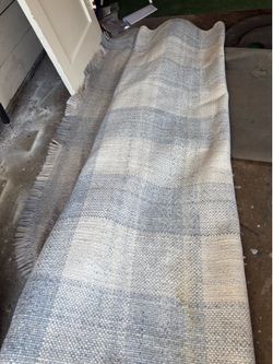 FREE - Serena & Lily Rug Used (8x10’)