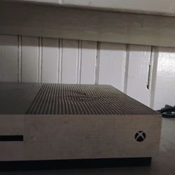 White Xbox One S.