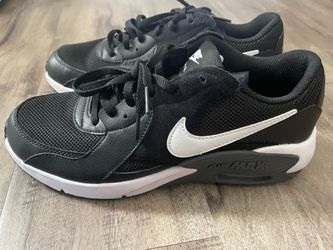 Nike Air Max Excee Black White Sneakers (Size 6.5 in Youth)
