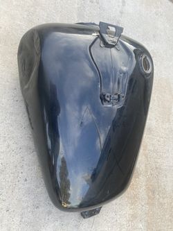 Gasoline tank
