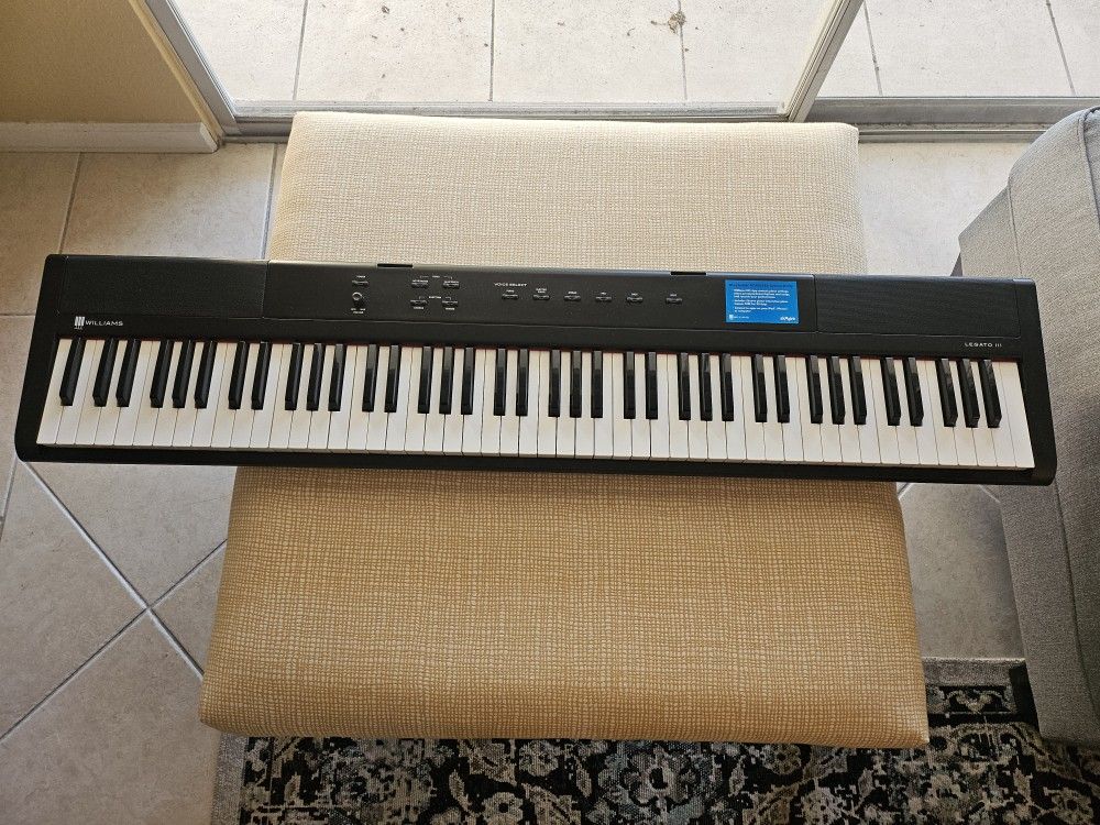 Williams Legato III Electric Piano Keyboard Like New