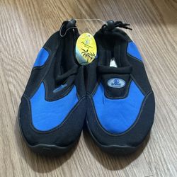Maui And Sons Slip On Water Shoes Black Blue Men’s Size 12 Easy Breath Mesh Top