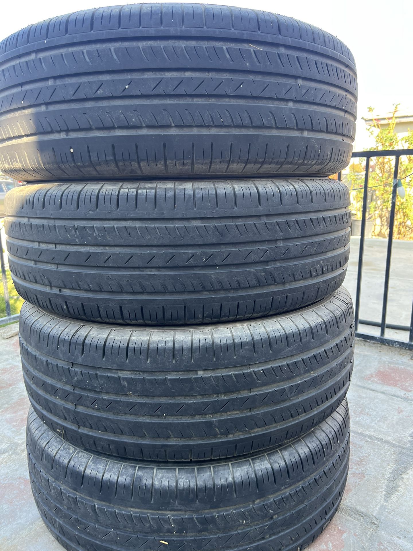 Tires 265/75r16
