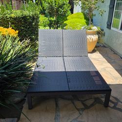 Double seat lounge