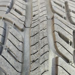 BF Goodrich tire 185/65/15 very good condition only one