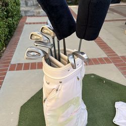 Ladies golf clubs (Callaway driver,fairway wood and iron set included putter and golf cart bag)ready to go enjoy 🎊