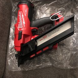 Milwaukee M18 FUEL 3-1/2 in. 18-Volt 30-Degree Lithium-Ion Brushless Cordless Framing Nailer (Tool-Only)