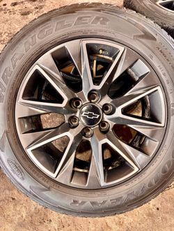 CHEVY 20” OEM WHEELS & TIRES.. EXCELLENT CONDITION!
