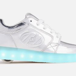Heelys PREMIUM 1 LO Size Youth 5 Brand new In Box 