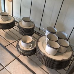 Noritake Squirewood 50 Piece Dish Set