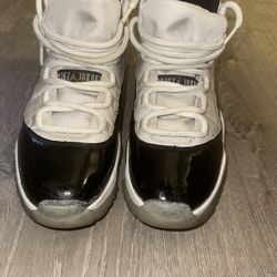 Jordan 11 Concord OG Size 7.5