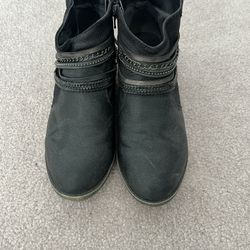 Women’s Black Ankle Booties Size 8.5