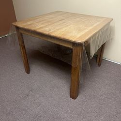 Kitchen Table And Lamp