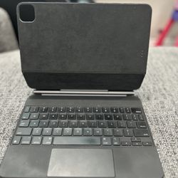 Apple Magic Keyboard 11 Inch- Great Condition! 