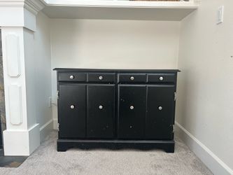 Black hutch/cabinet
