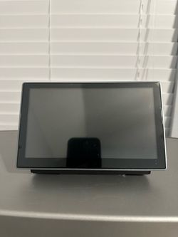 WESTODS 7 INCH WIRELESS CARPLAY SCREEN BRAND NEW FRONT AND BACK UP CAMERA $50