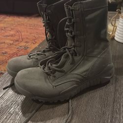 Nike Boots 