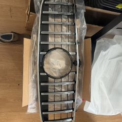 Mercedes Benz CLS400  CLS 550 GT Chrome Front Bumper Grille