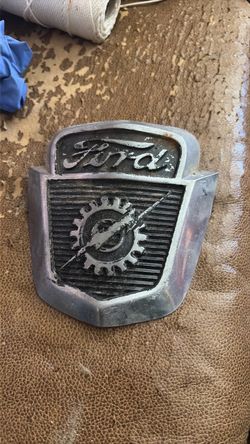Vintage 1(contact info removed) Ford Truck Hood Emblem (OEM BAAA-16637-A)