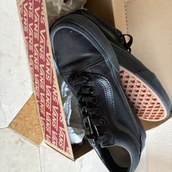 Vans Black Shoe Women Size 6 New