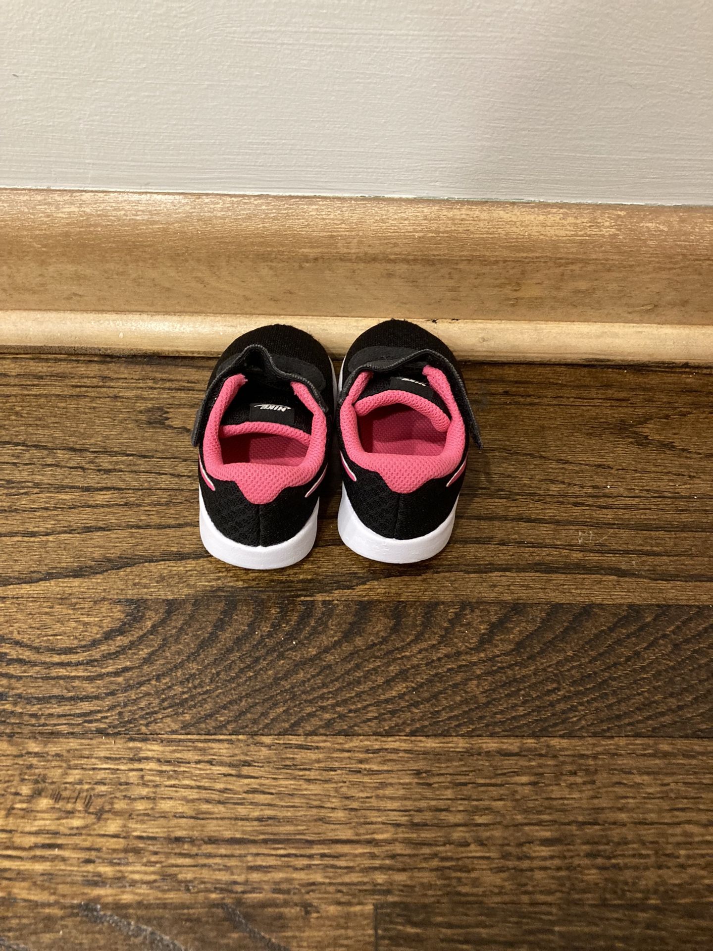 Nike Shoes For Baby Girl Size 4C