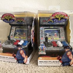 Street fighter And Packman Plug In Play New (Bundle)