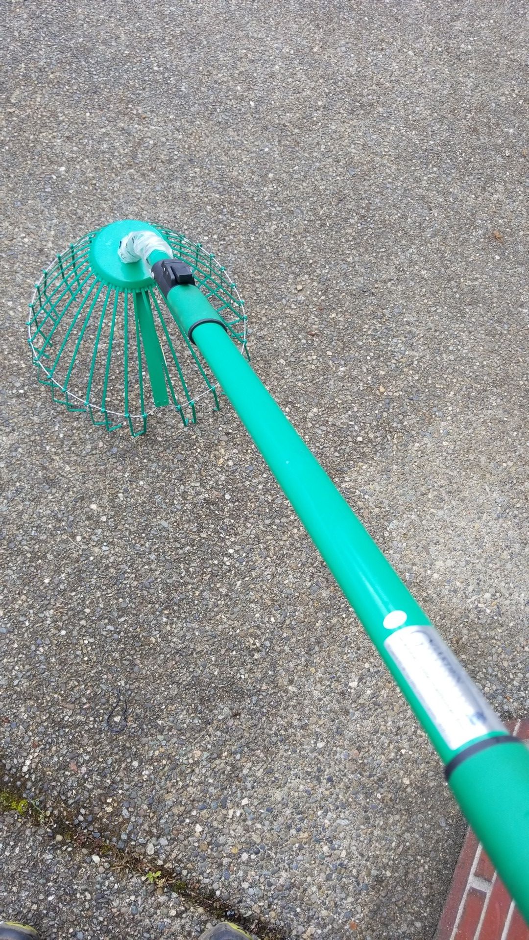 Garden Grabber. New